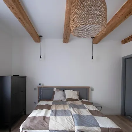 Bed & Breakfast Kali Kert 3*